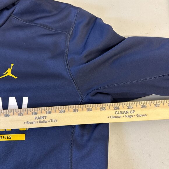 Jordan University Of Michigan Wolverines Hoodie Therma Fit Men Sz Large - Picture 5 of 7